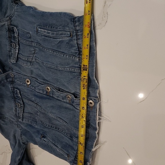 Pull & Bear Denim Jacket Raw Edge Distressed Women's Size M - Picture 11 of 13